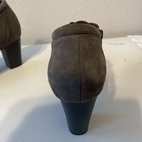 Clarks Collection Womens 9M Brynn Celia Brown Suede Ankle Zip Bootie - Picture 9 of 12